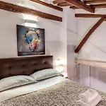 Loft In The Ghetto 3 Апартаменты