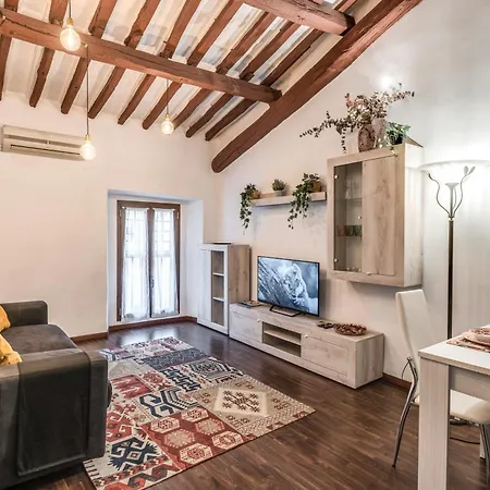 Loft In The Ghetto 3 Apartment