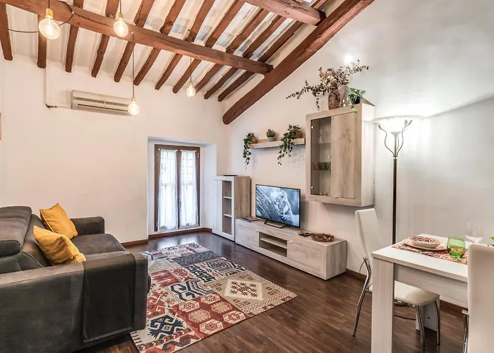 Loft In The Ghetto 3 Apartment